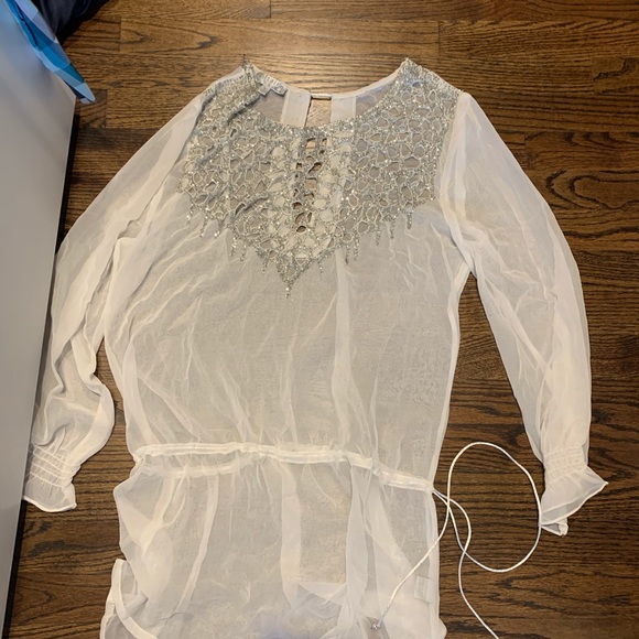 Solitaire Beach Beaded coverup - Picture 3 of 7